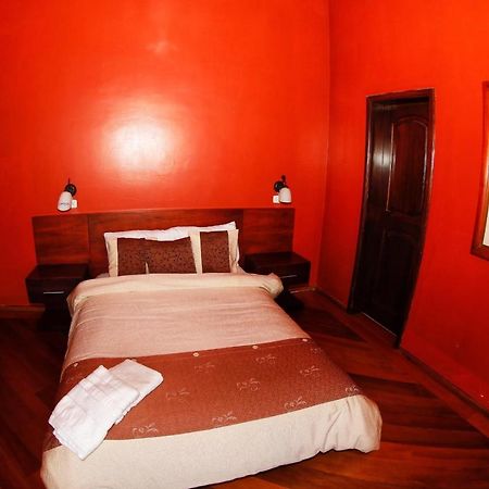 Hosteria Loma Larga Каямбе Экстерьер фото