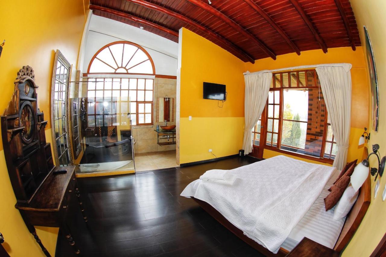 Hosteria Loma Larga Каямбе Экстерьер фото