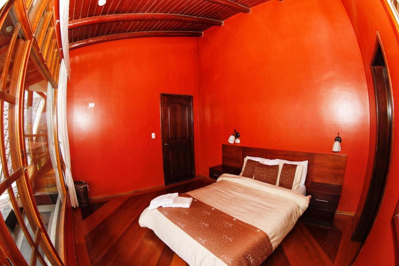 Hosteria Loma Larga Каямбе Экстерьер фото