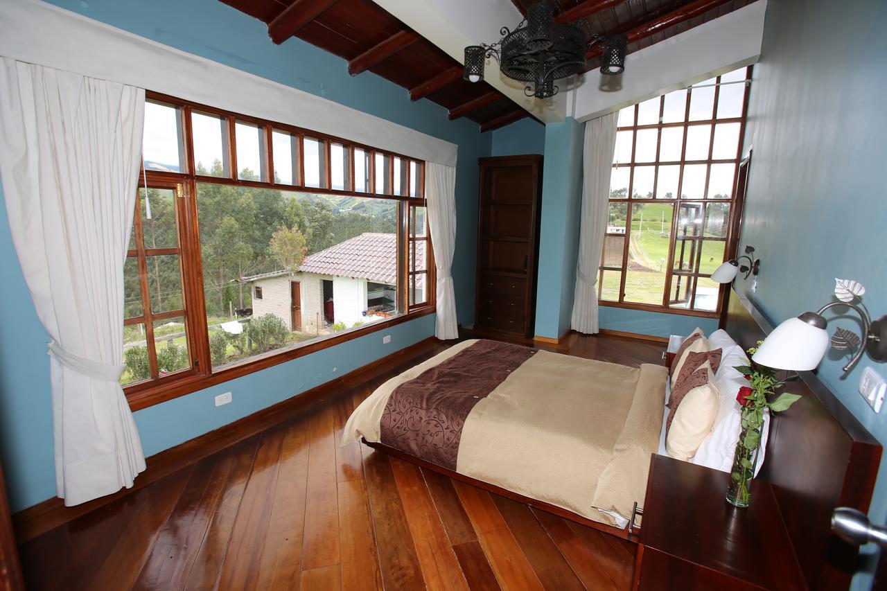Hosteria Loma Larga Каямбе Экстерьер фото